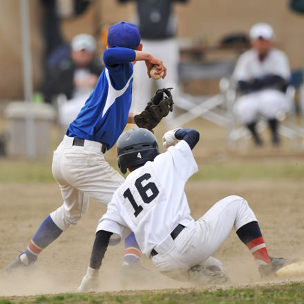 Photos selling at the sport event such as an athletic contest and a sports competition
